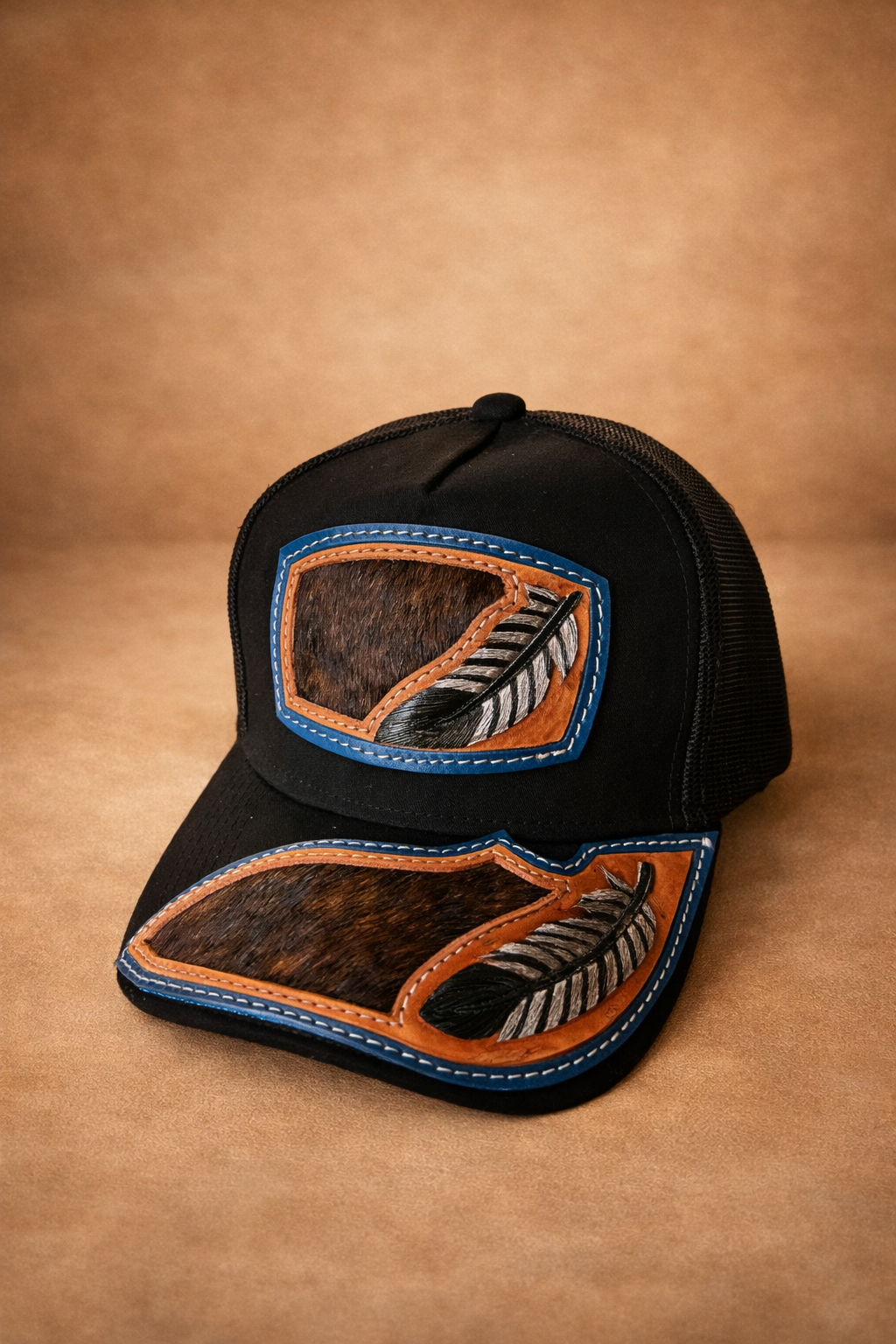 Cuero Santo Pluma Santa Cap