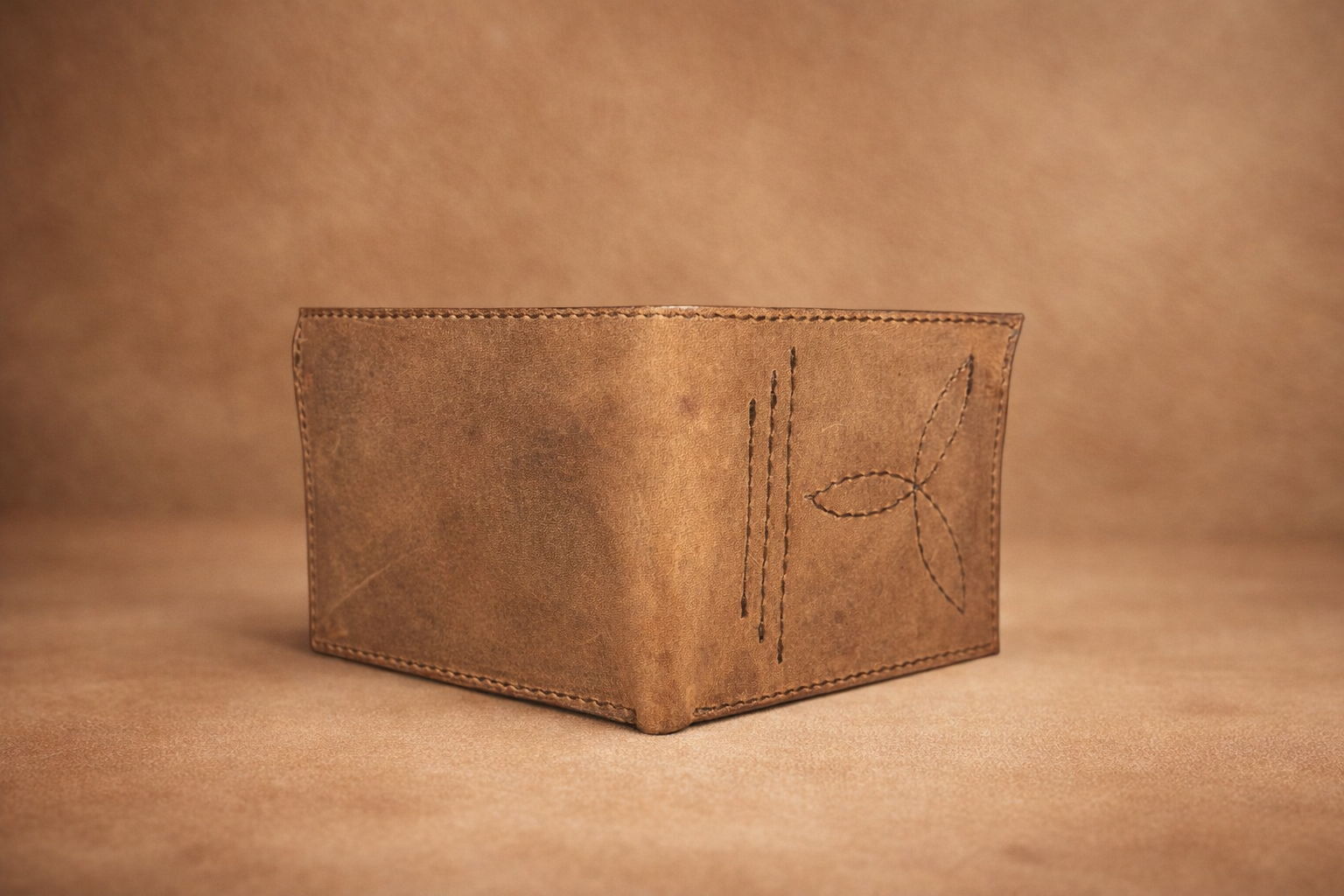 Tres Pétalos Classic Bifold Wallet