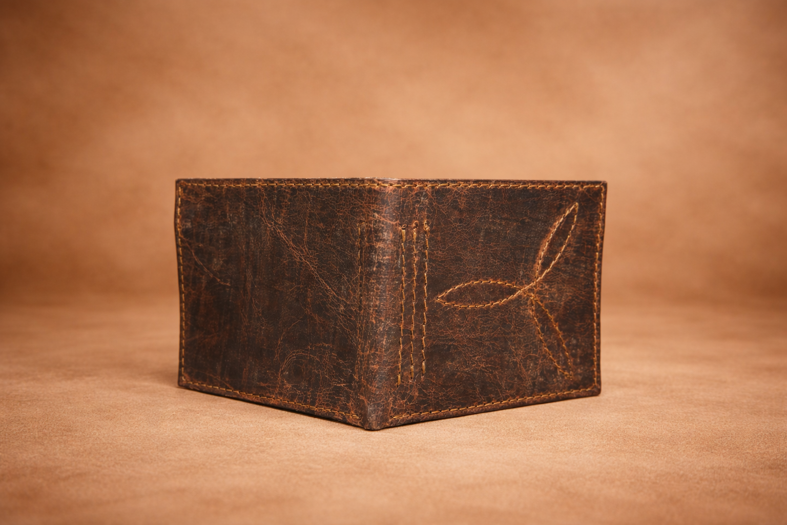 Tres Pétalos Classic Bifold Wallet