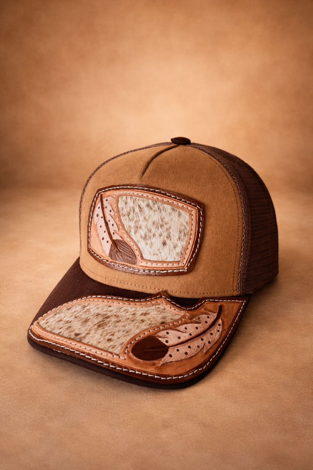 Cuero Santo Pluma Santa Cap