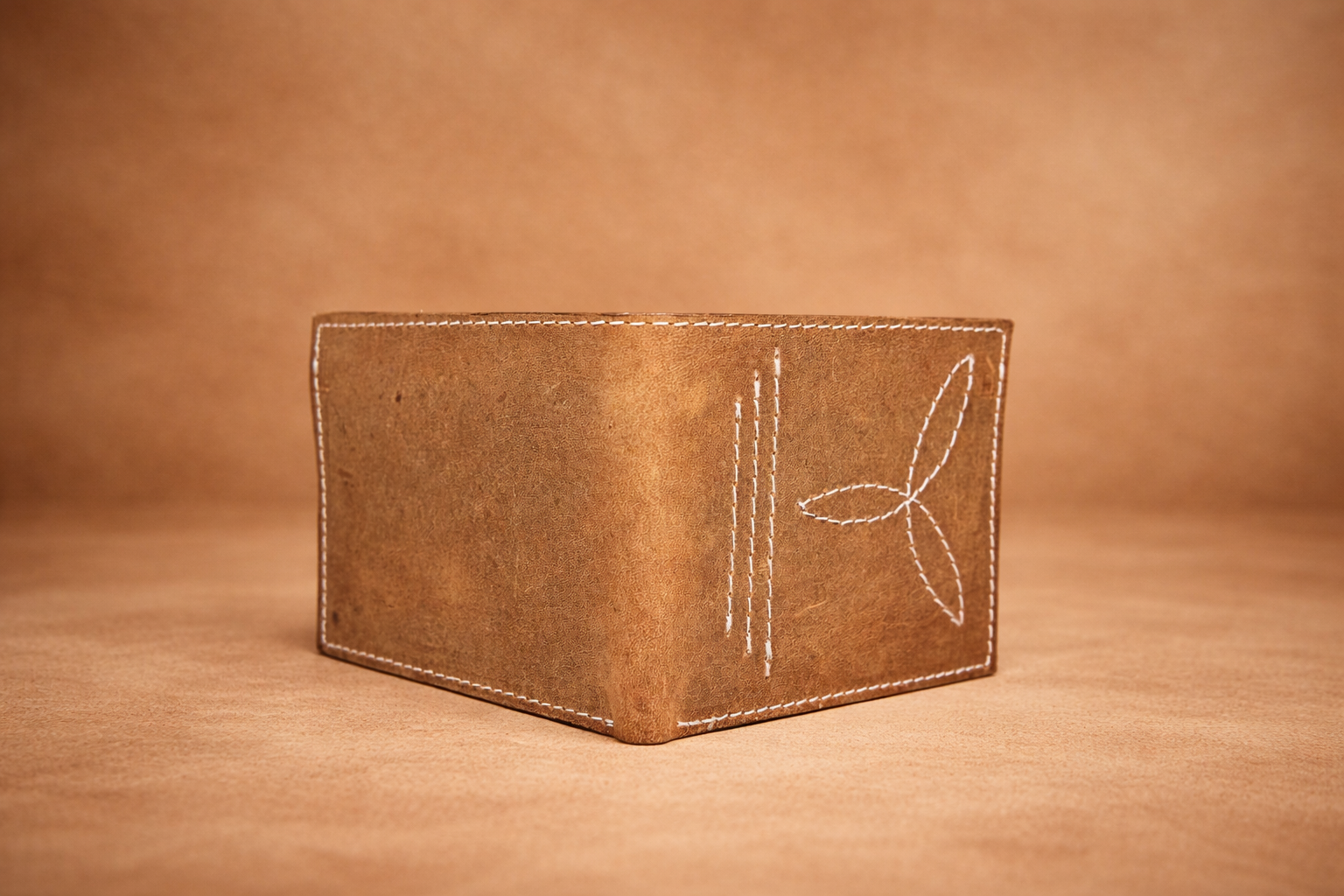 Tres Pétalos Classic Bifold Wallet