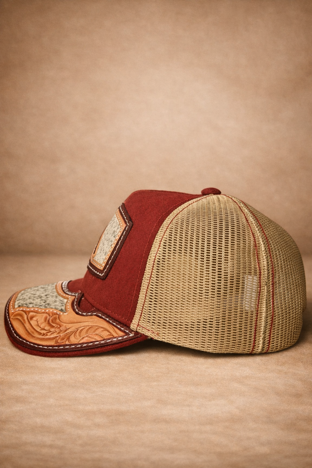 Cuero Santo Toro Blanco Cap